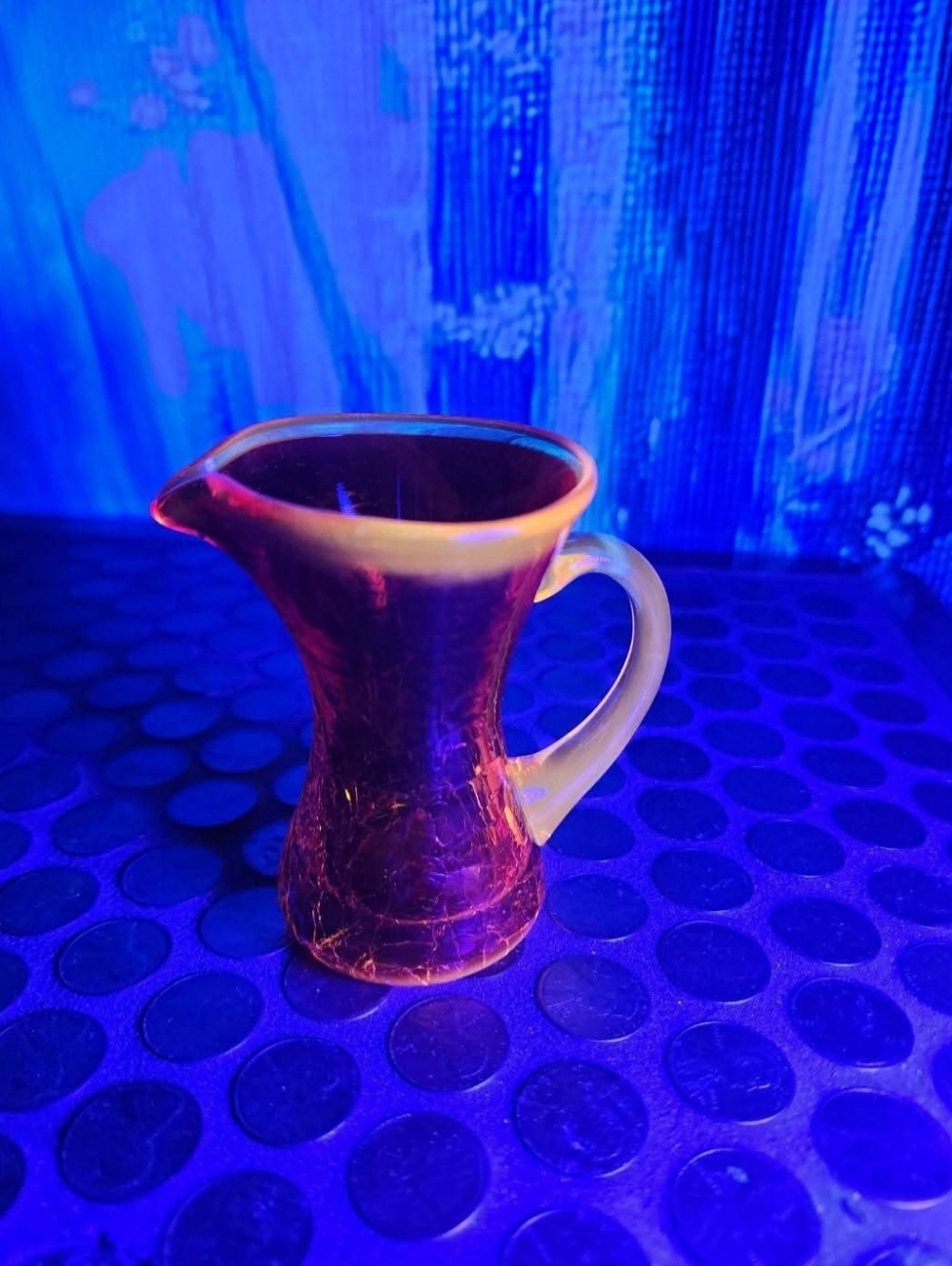 AMBERINA UV REACTIVE Blown Crackle MCM Collectible Art Glass Pitcher 3.25"